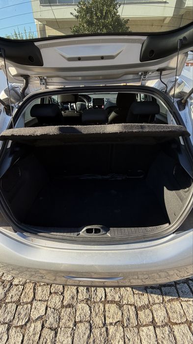 Peugeot 208 1.2 PureTech Style 82cv foto 4