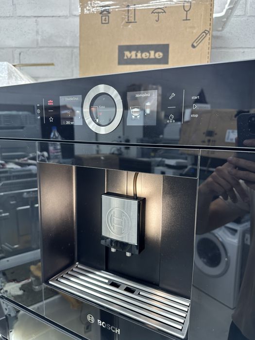 Вбудована кавомашина +духова шафа Bosch serie 8 CTL636EB6/07