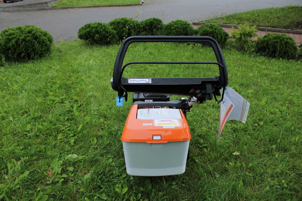 Kosiarka spalinowa STIHL RM 443.3, WB40-011-3405