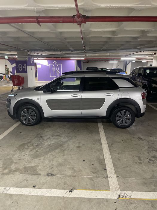 Citroën C4 Cactus 2017 | 174.000 km | Manual | Sensor + Bluetooth | 8.500€