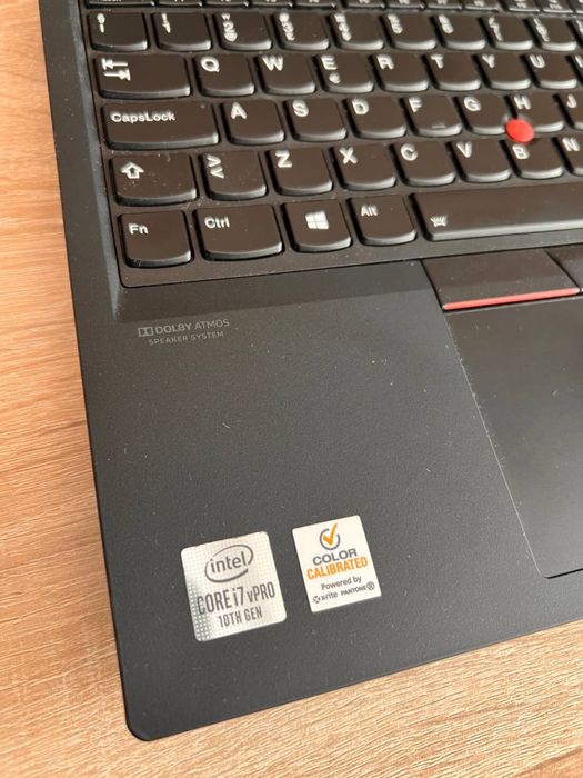 Lenovo Thinkpad p15 gen 1 — 1 ТБ, ніяких зауважень — як новий