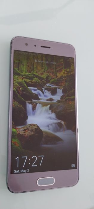 Huawei Honor 9 .