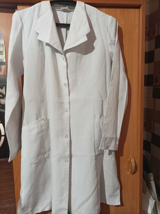 Медичні халати білі