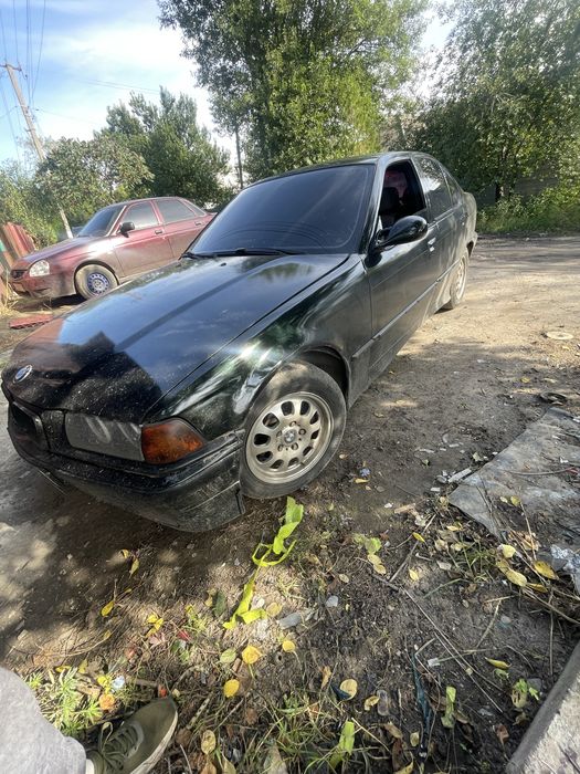 Продам бмв. Е36
