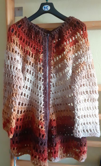 Plaszcz sweter damski 46-48