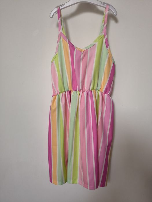 Ubranka dla dziewczynki r. 110