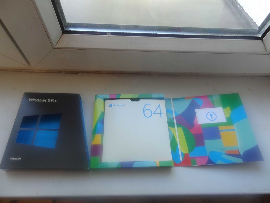 Windows  8  Pro 32/64 PL BOX