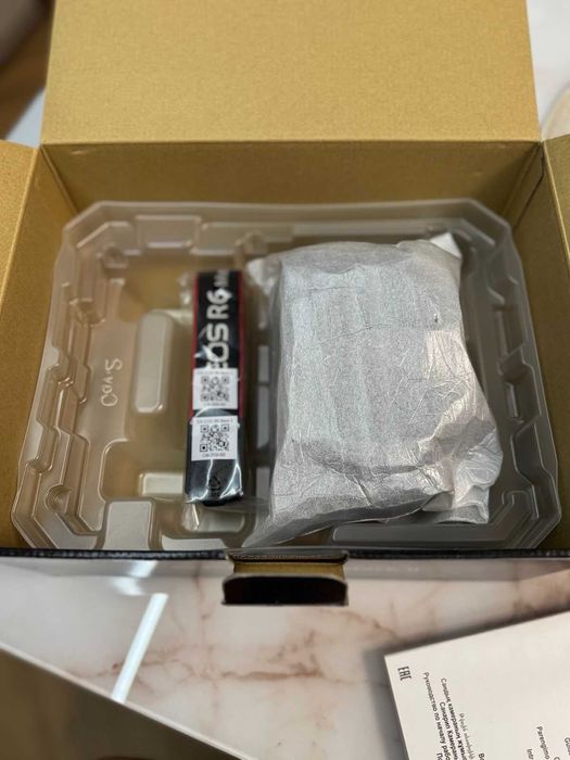 Canon EOS R6 Mark II У наявності