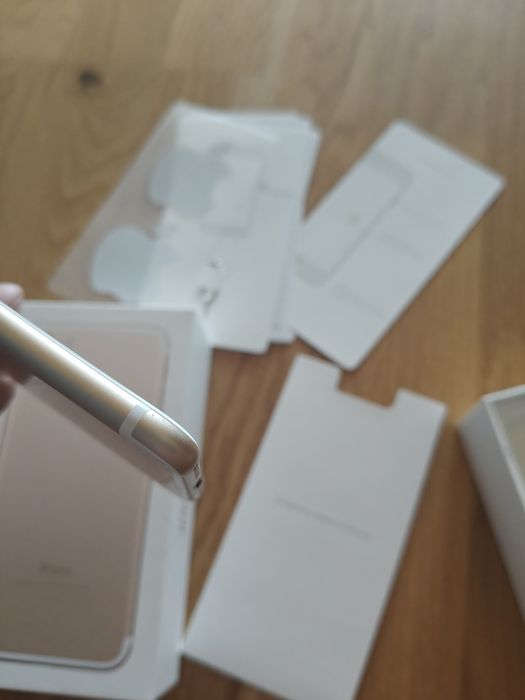 iPhone 7 32GB Gold złoty bateria 93% sprawny