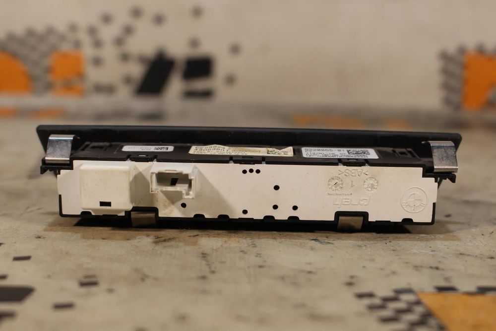 Comando / botão / interruptor multifunções BMW 5 (F10)434322227174451202