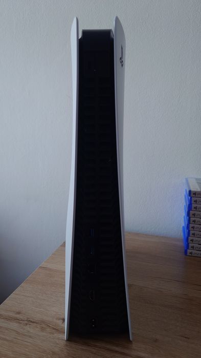 PlayStation 5 z napędem