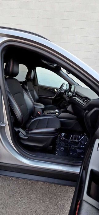 Ford Escape ST-Line Select      2023