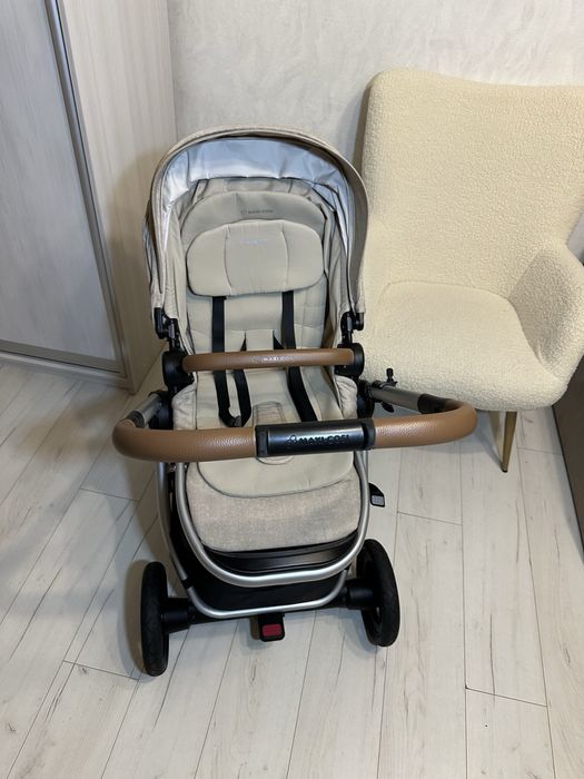 Коляска Maxi Cosi