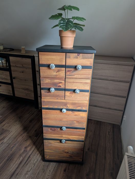 Komoda z litego drewna