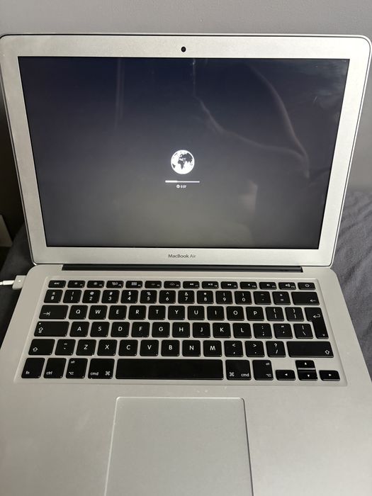 Sprzedam  MacBook Air 13”