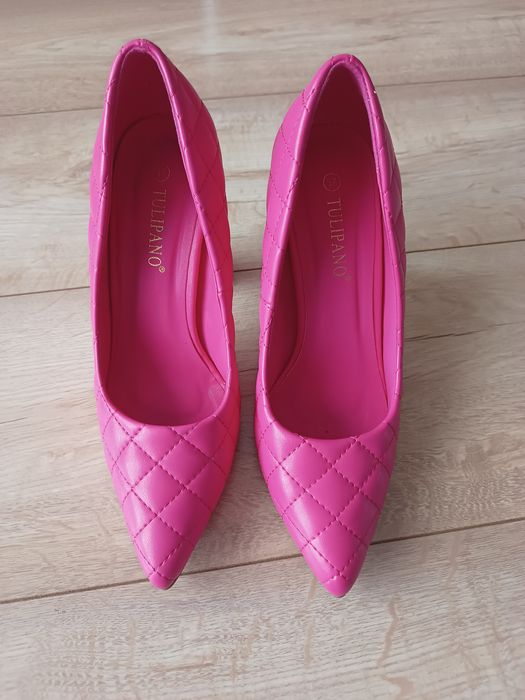 Buty damskie różowe rozm. 37