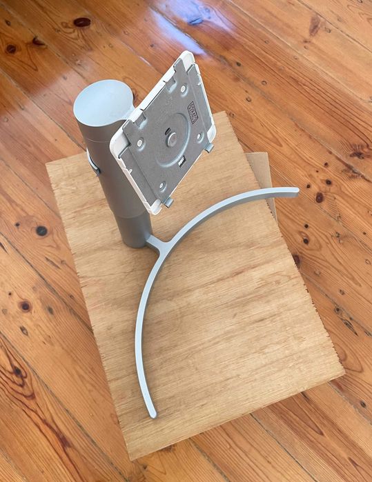 VESA Monitor Mount (Incomplete)64551748618370123