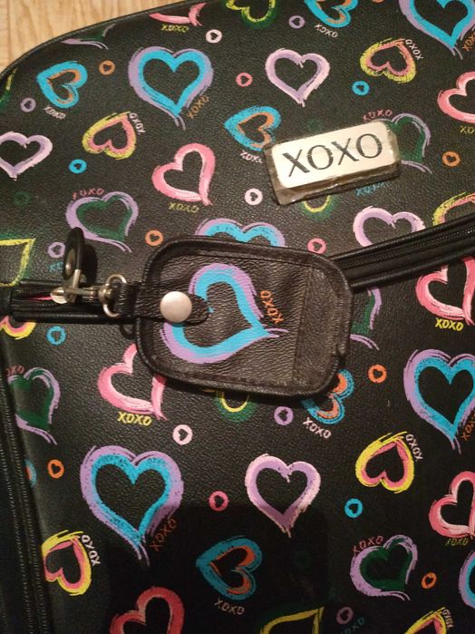 Валіза XOXO з сердечками