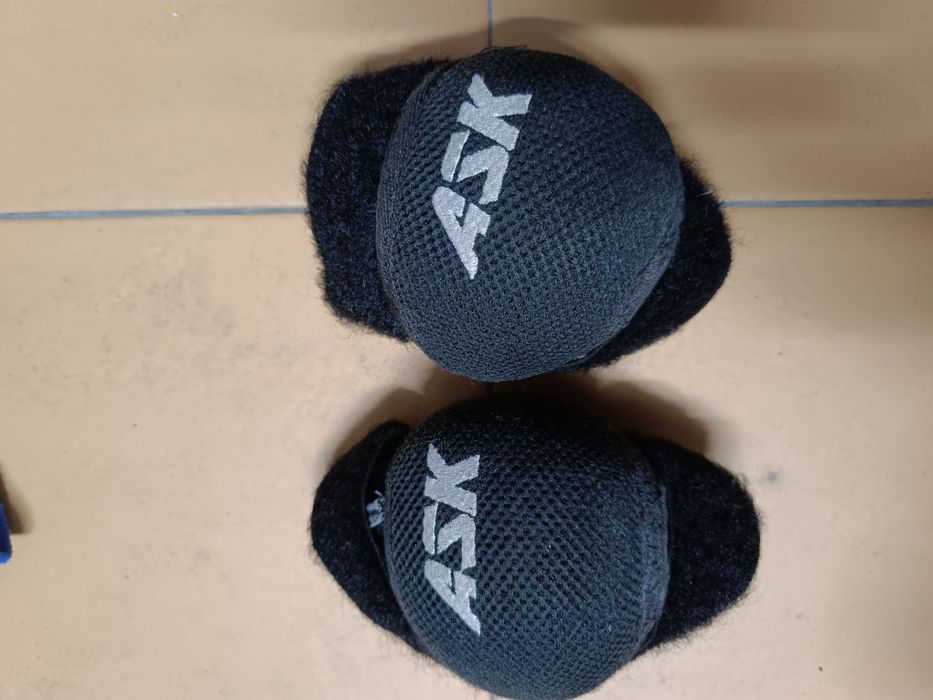 Proteções para hóquei em patins ( luvas, joelheiras e caneleiras)
