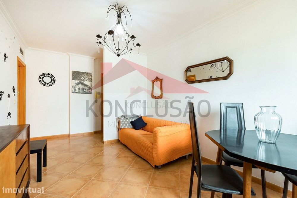 T2 no Carregado, o lugar ideal para o seu lar!