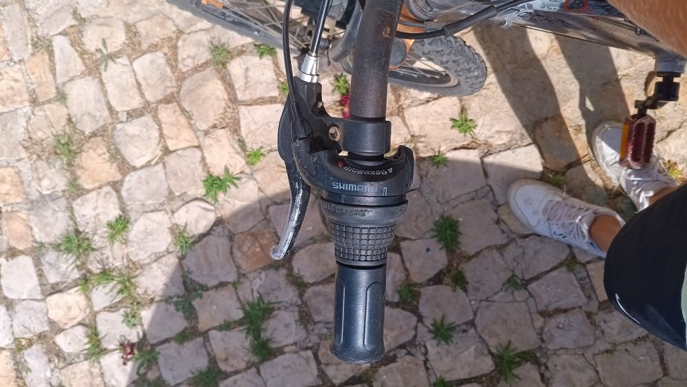 Bicicleta rock rider aro-24 para crinça  usado mas em boas condições