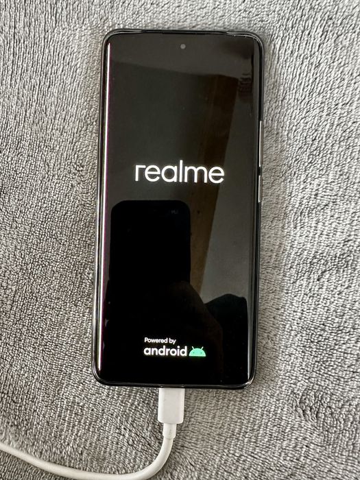 Realme 11 pro uszkodzony