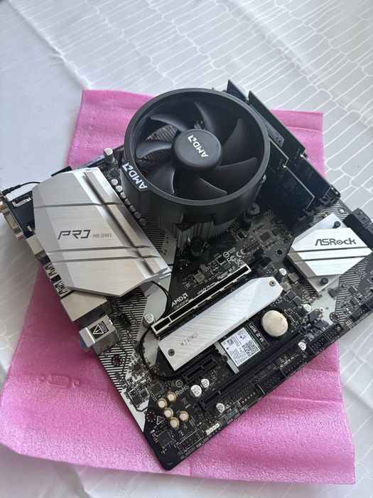 Комплект Ryzen 5 3500X + ASRock B550 Pro4 wi-fi + 16GB RAM