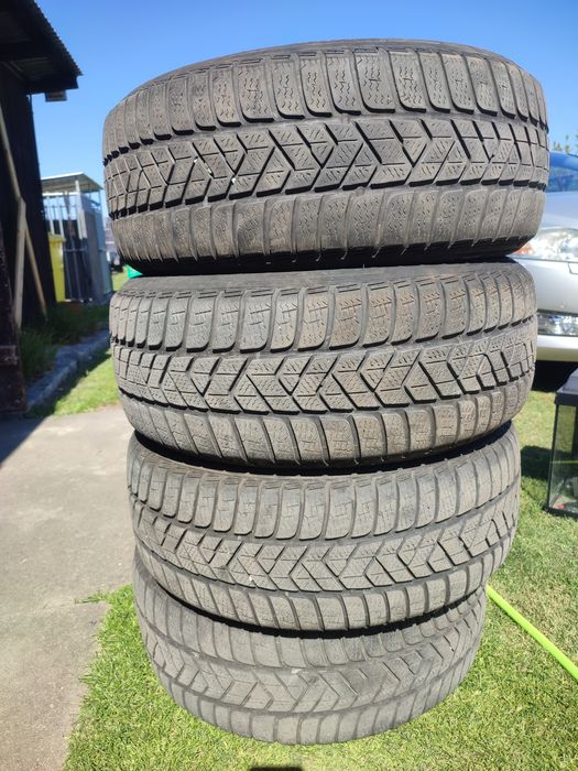 Opony zimowe Pirelli 215/55 r17