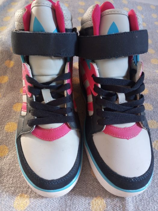 Снікерси адідас 40 розмір