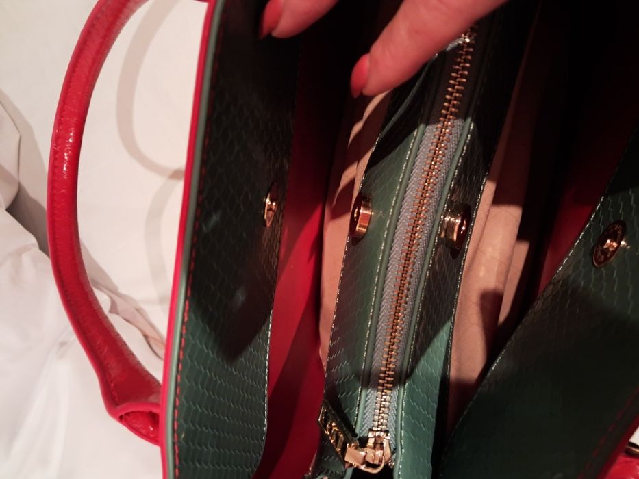 Duża czerwona torebka lakierowana . Nowa