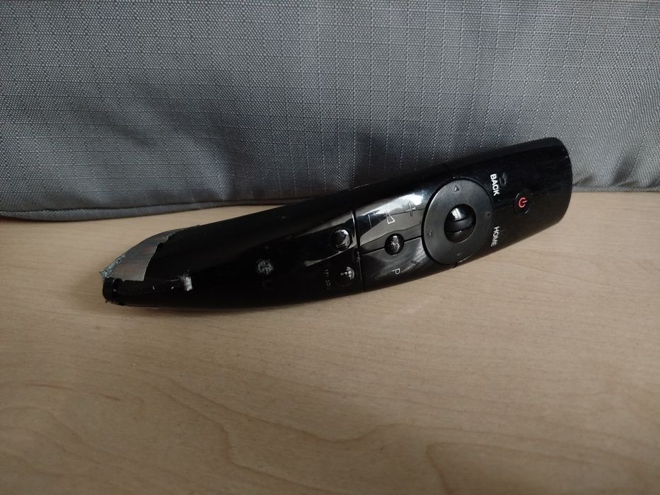 Telewizor LG50PM4700 3D SmartTV 50 cali PLAZMA 600 Hz  LAN VESA Wady