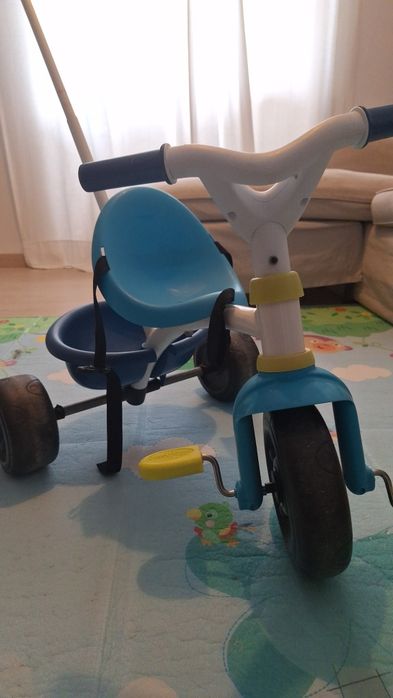 Triciclo Smoby com barra parental