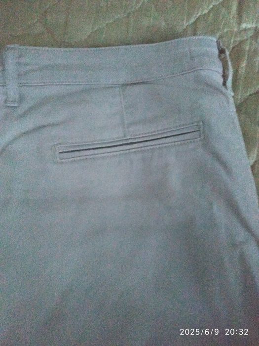 Spodnie damskie beżowe, r 40, używane