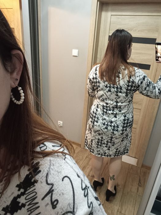 Sweterkowa sukienka rozmiar 44/46