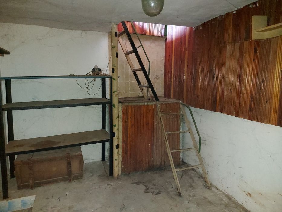 Гараж капитальный Южный мкр кооператив Чайка