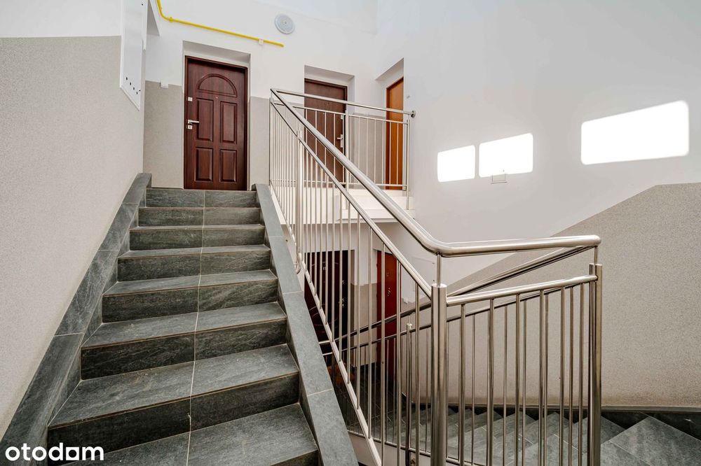 3 pok. balkon, umeblowane 43 m2, po remoncie,
