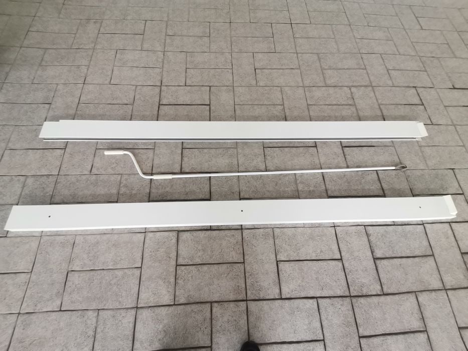 Cortina em rede mosquiteira de enrolar em alumínio