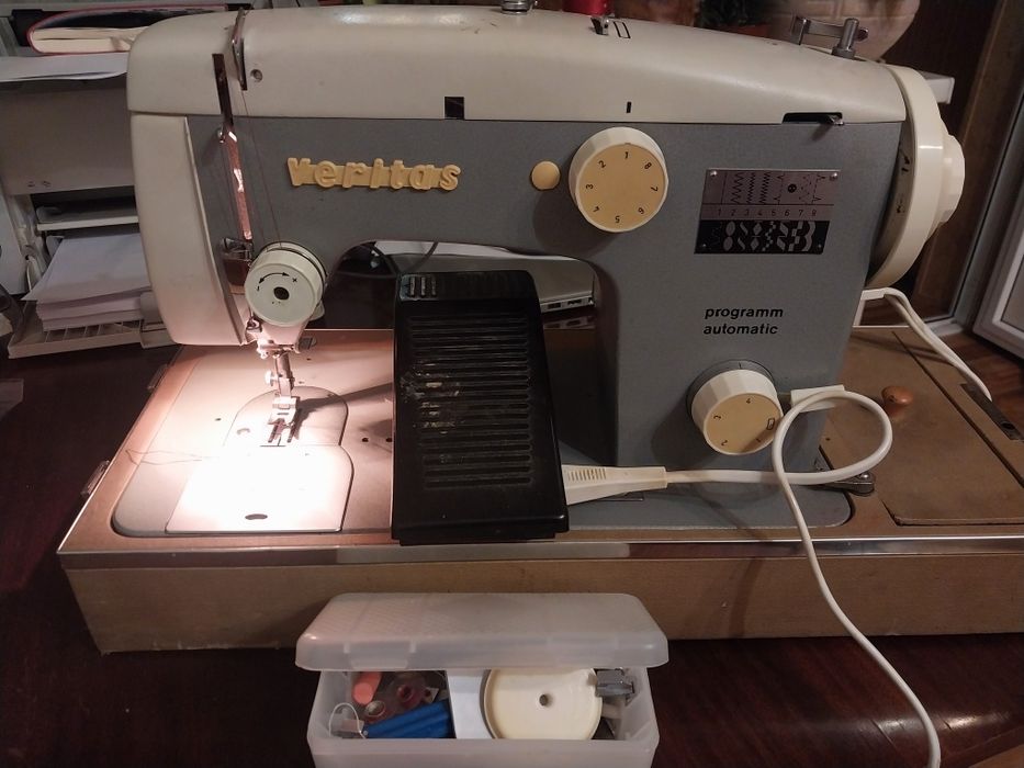 Швейна машина veritas