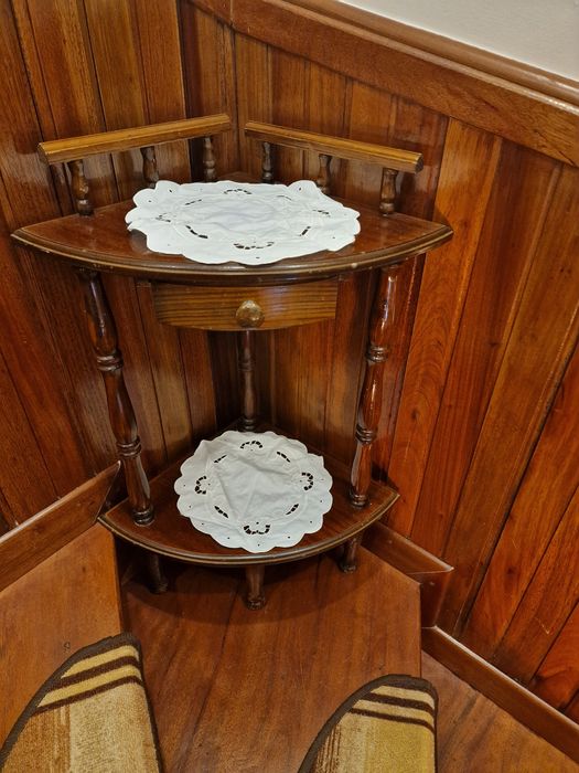Conjunto de 2 Móveis de canto para Escada