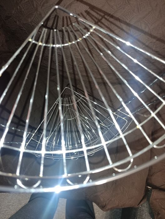 Кутова поличка у ванну