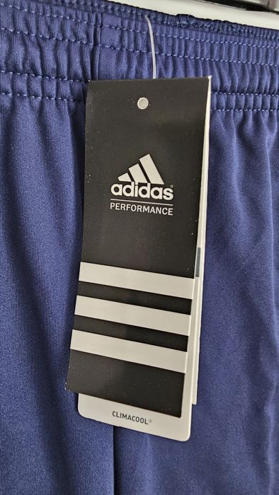 Spodenki  / shorty nowe Adidas Climacool modny kolor rozmiar YL