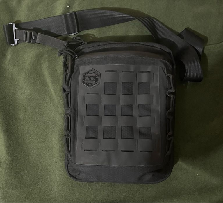 M-TAC сумка планшет laser cut hex black