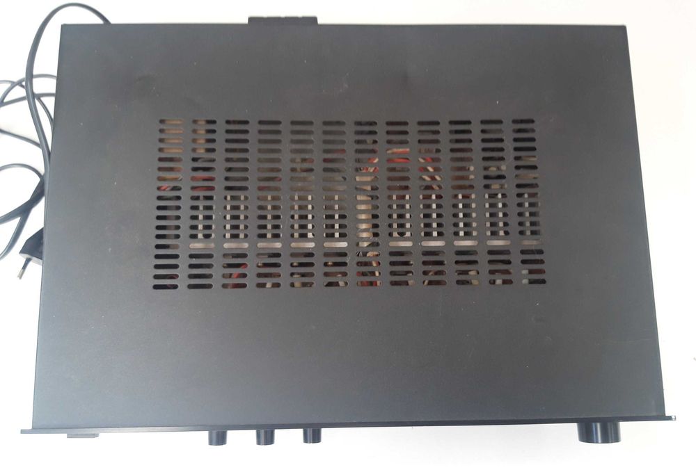 Vector Research VA-1100 Amplificador