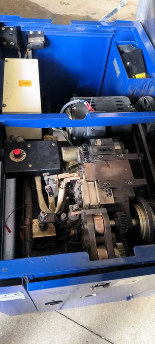 MÁQUINA DE CINTAR SEMI AUTOMÁTICA