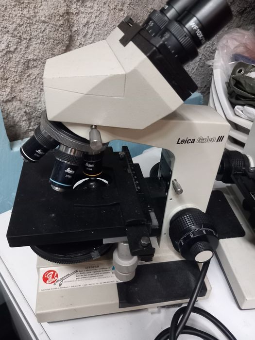 Microscópios Leica Galen III