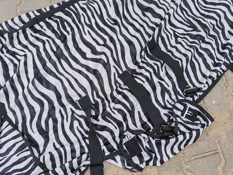 Derka zebra siatkowa przeciw owadom kaptur klapa 155