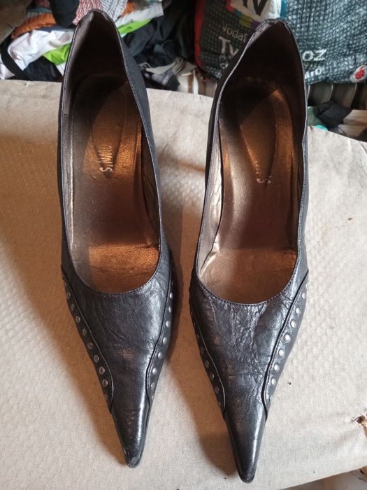 Sapatos pretos n 39