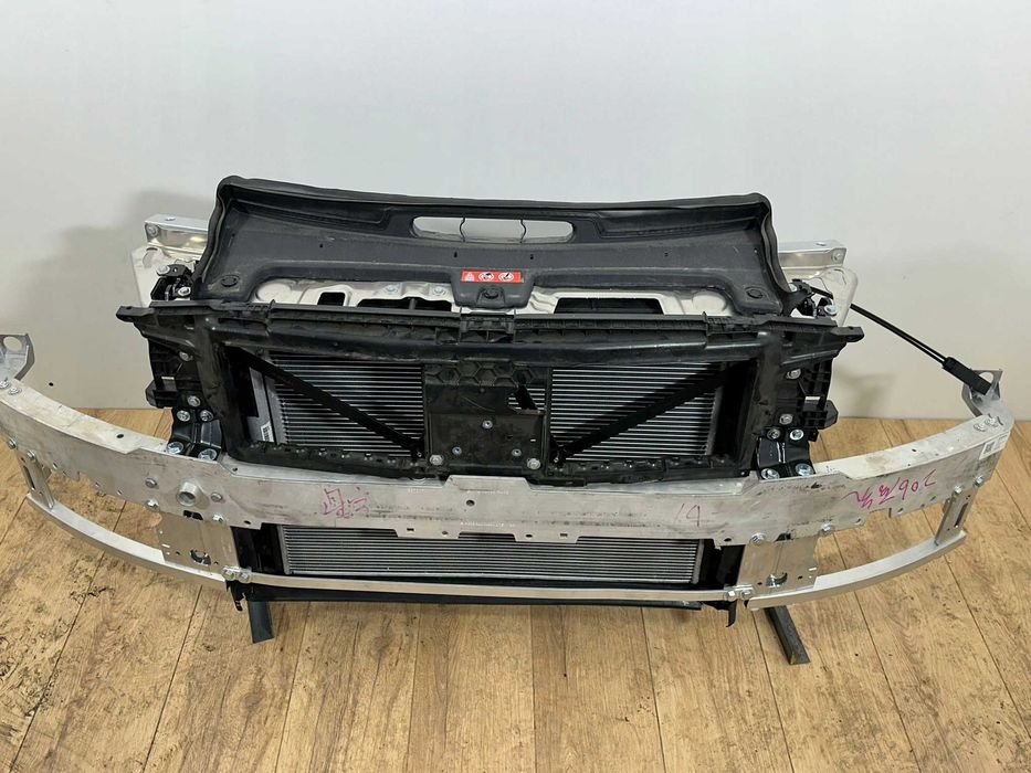 Бампер передний фары с разборки Mercedes C W206 запчасти б/у со шрота