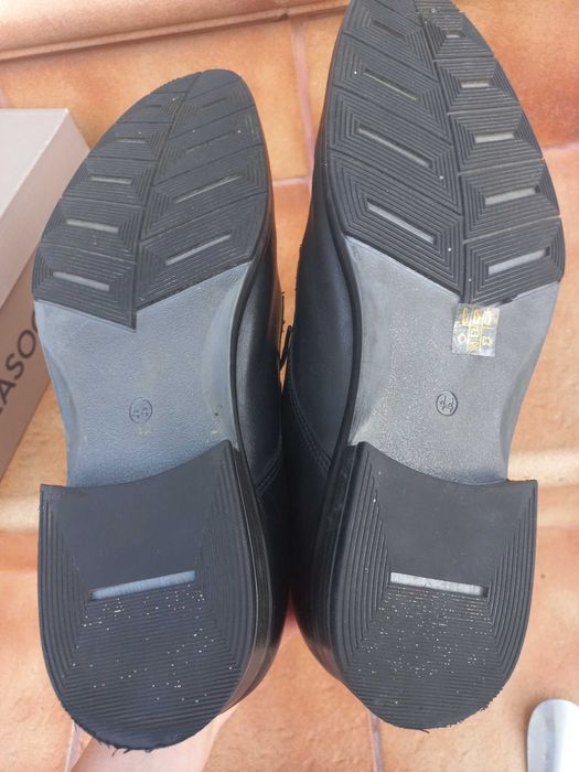 Шкіряні туфлі Lasocki р.44