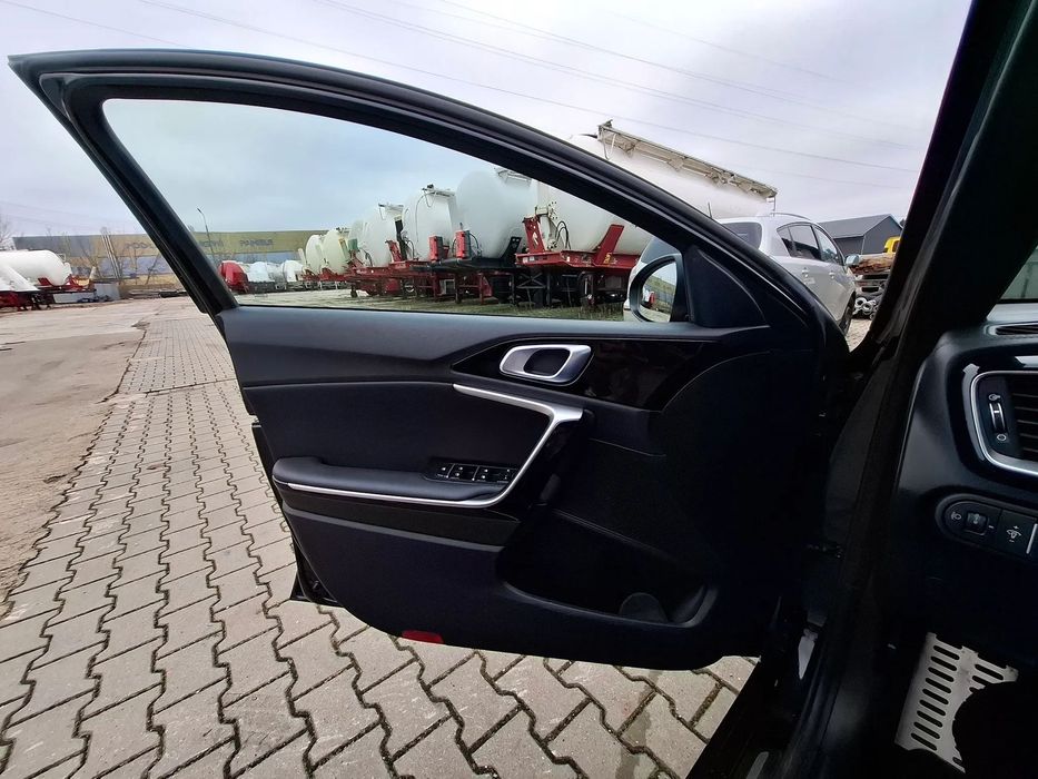 Kia ProCeed